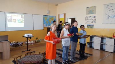 Отклит урок по Български език и литература - 29.03.2019г. - Средно училище Отец Паисий, Куклен