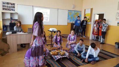 Отклит урок по Български език и литература - 29.03.2019г. - Средно училище Отец Паисий, Куклен