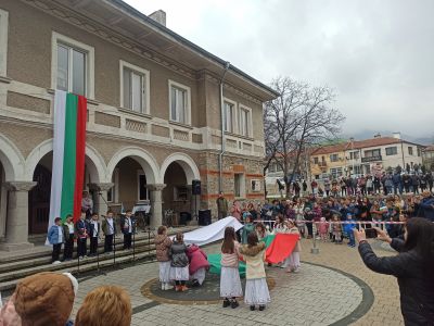 2 - Средно училище Отец Паисий, Куклен