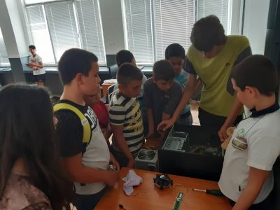 вп11 - Средно училище Отец Паисий, Куклен