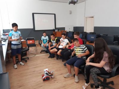 вп12 - Средно училище Отец Паисий, Куклен