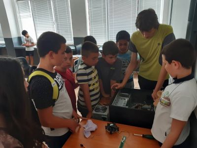 вп24 - Средно училище Отец Паисий, Куклен