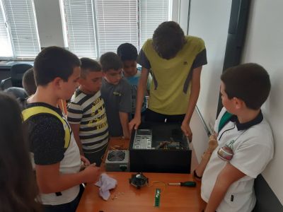 вп25 - Средно училище Отец Паисий, Куклен