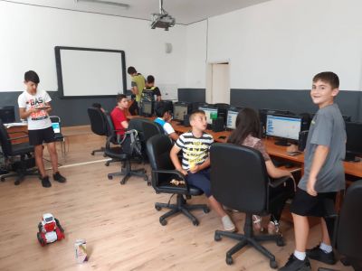 вп28 - Средно училище Отец Паисий, Куклен