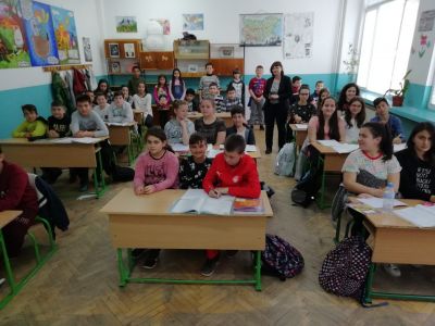 Приемственост 7 - четвъртокласници на гости по математика в пети клас - Средно училище Отец Паисий, Куклен