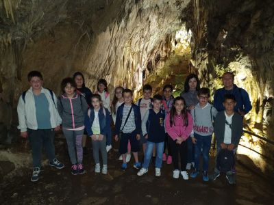 Екскурзия до гр.Пещера на третите и втори "б" класове 2 - Средно училище Отец Паисий, Куклен