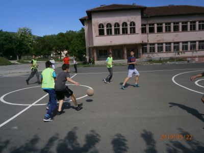 Спортен празник 22 май 2019 година прогимназиален етап - Средно училище Отец Паисий, Куклен