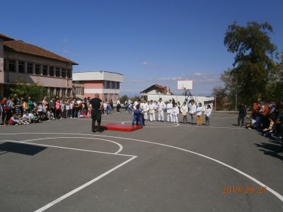 18 - Средно училище Отец Паисий, Куклен