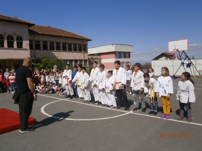 26 - Средно училище Отец Паисий, Куклен