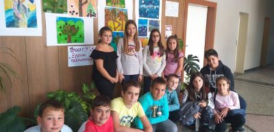 Изложба "Есенно вдъхновение" - октомври 2019 - Средно училище Отец Паисий, Куклен