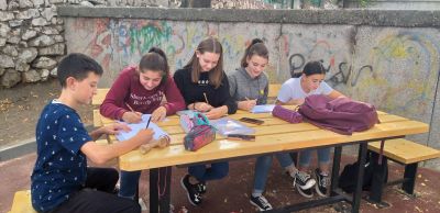 ЧАС ПО ИЗОБРАЗИТЕЛНО ИЗКУСТВО В 6 КЛАС - 6 - Средно училище Отец Паисий, Куклен