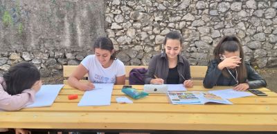 ЧАС ПО ИЗОБРАЗИТЕЛНО ИЗКУСТВО В 6 КЛАС - 8 - Средно училище Отец Паисий, Куклен