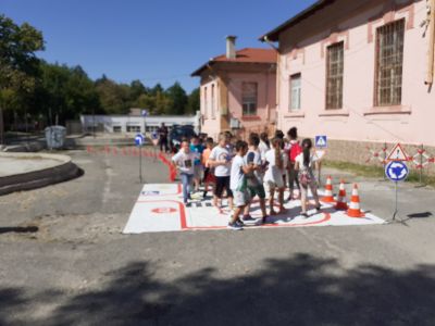 16 - Средно училище Отец Паисий, Куклен