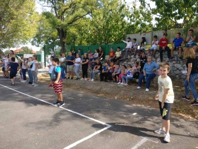 11 - Средно училище Отец Паисий, Куклен