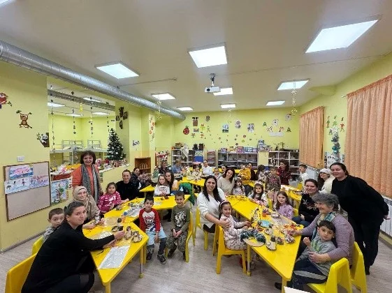 Коледна работилница - 12.12.2024г. ПГ 'Б' - Средно училище Отец Паисий, Куклен
