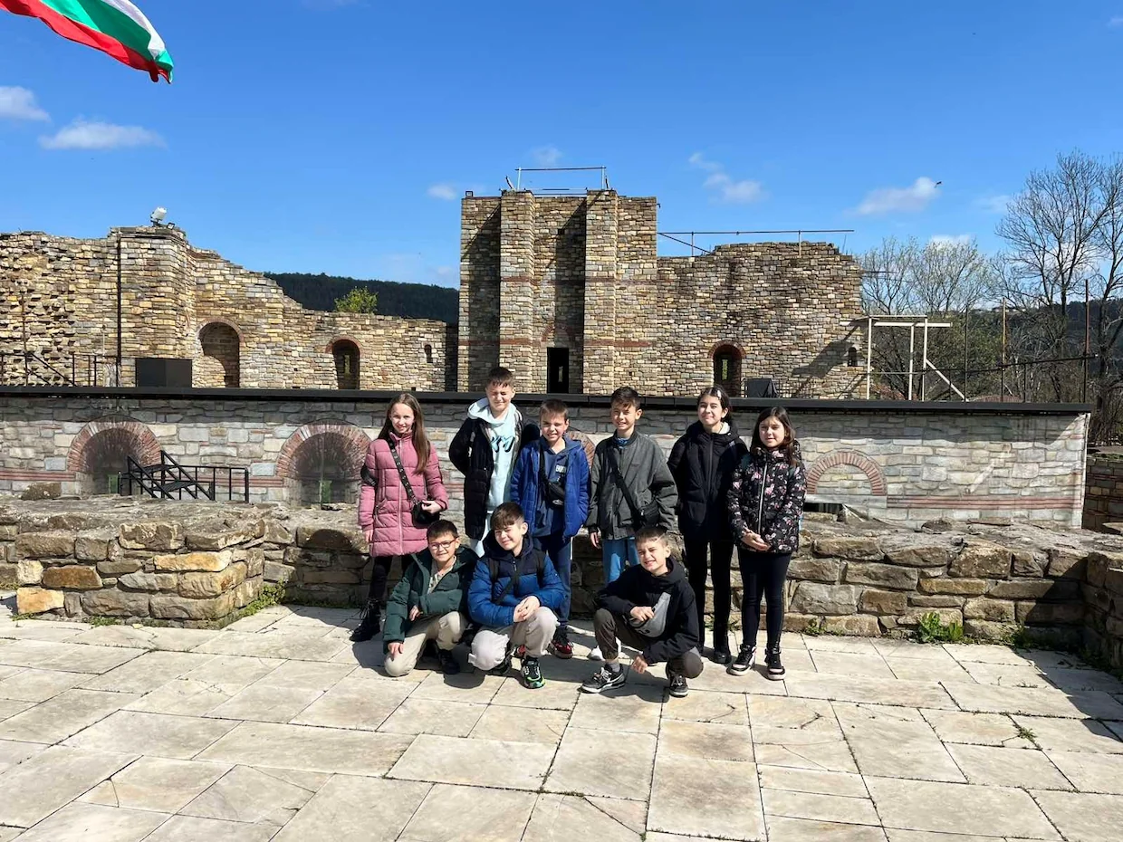 Програма 'България – образователни маршрути' – Българско Възраждане до Велико Търново – 4а клас - Средно училище Отец Паисий, Куклен